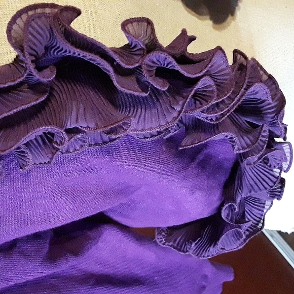 Beautiful Roman's sweater - Picture 5 of 8